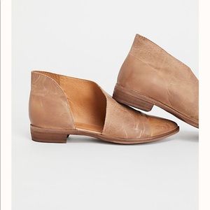 Free people Royale flat in tan